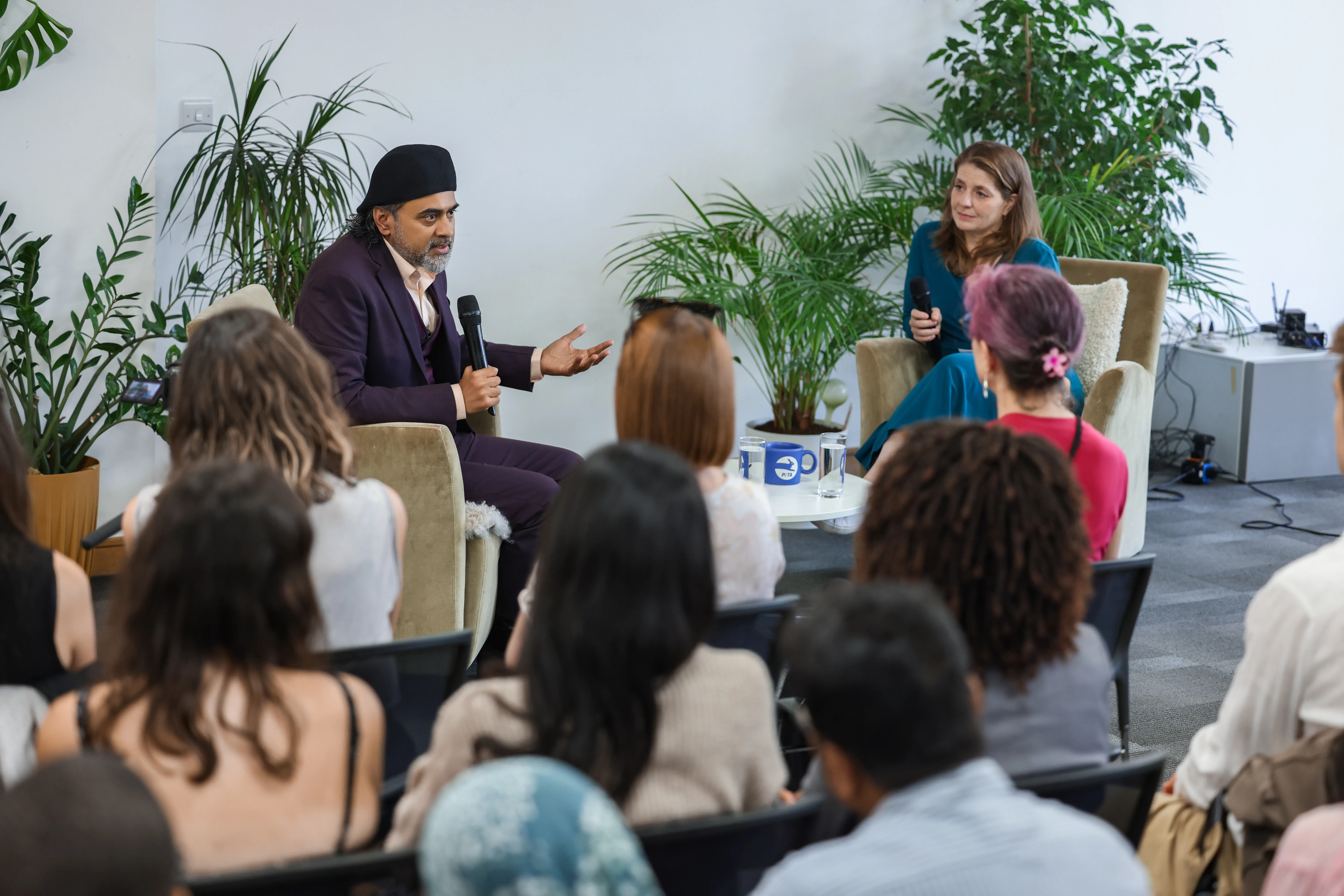 Talk with PETA Foundation President Mimi Bekhechi — photo 5