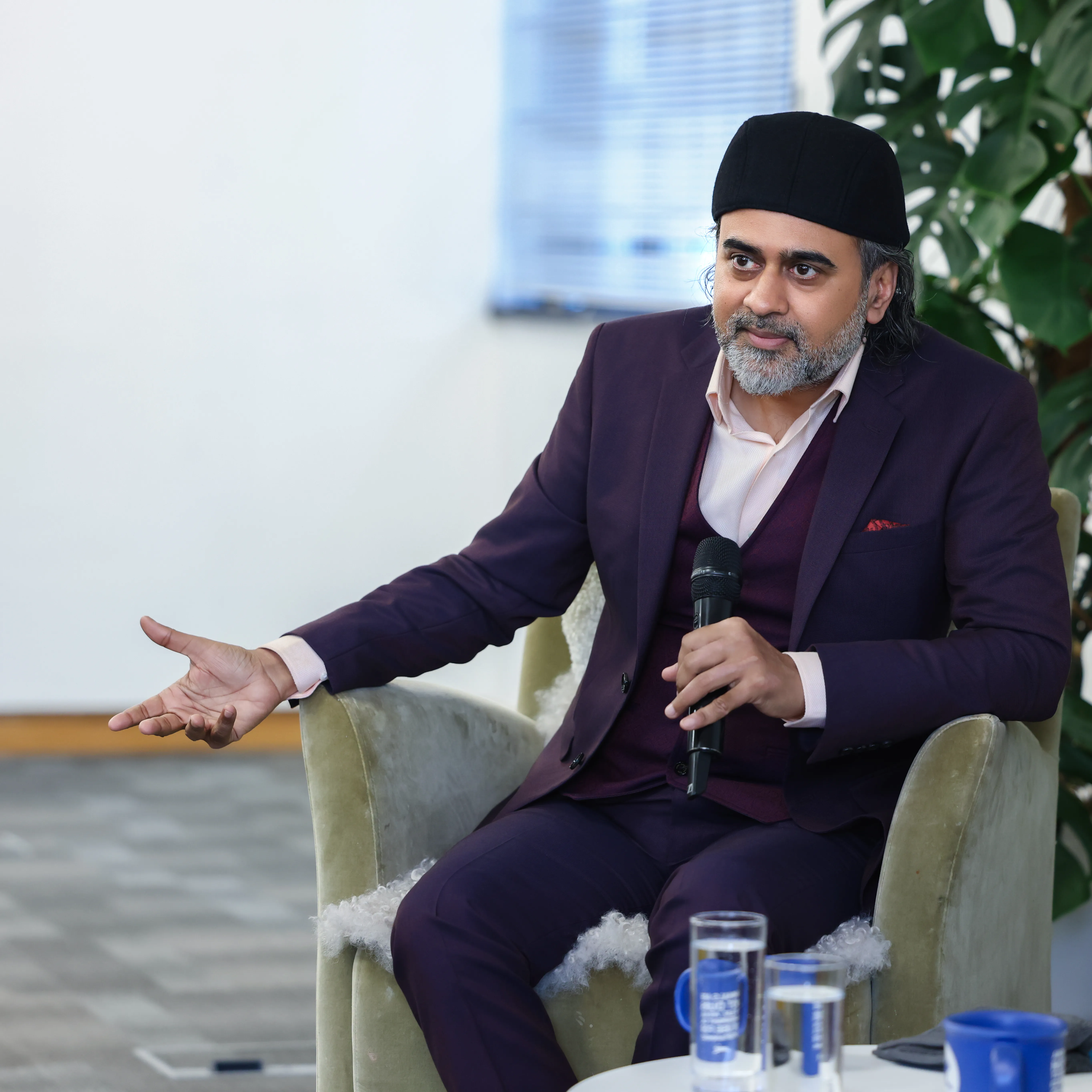Talk with PETA Foundation President Mimi Bekhechi — photo 8