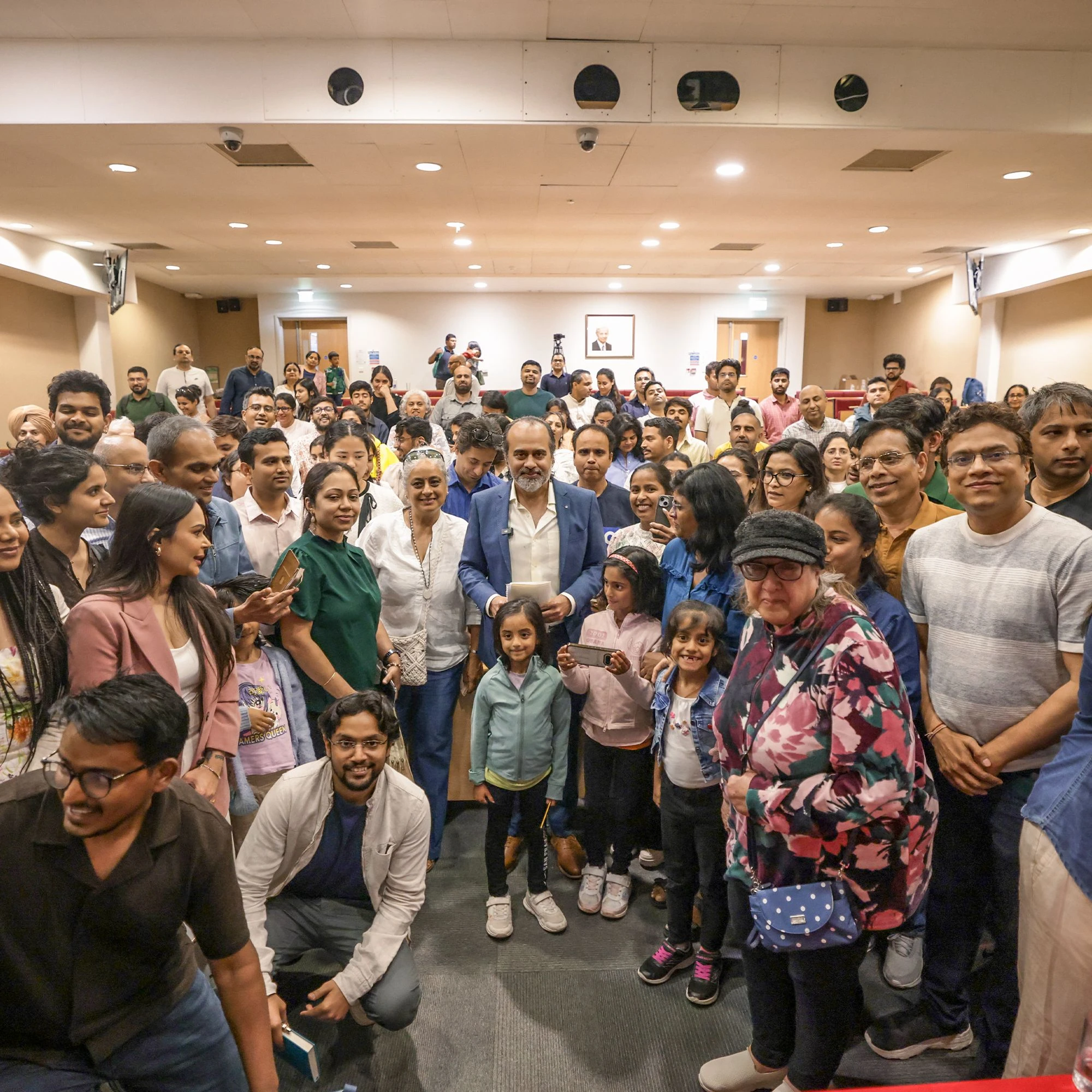 London Public Session — photo 20