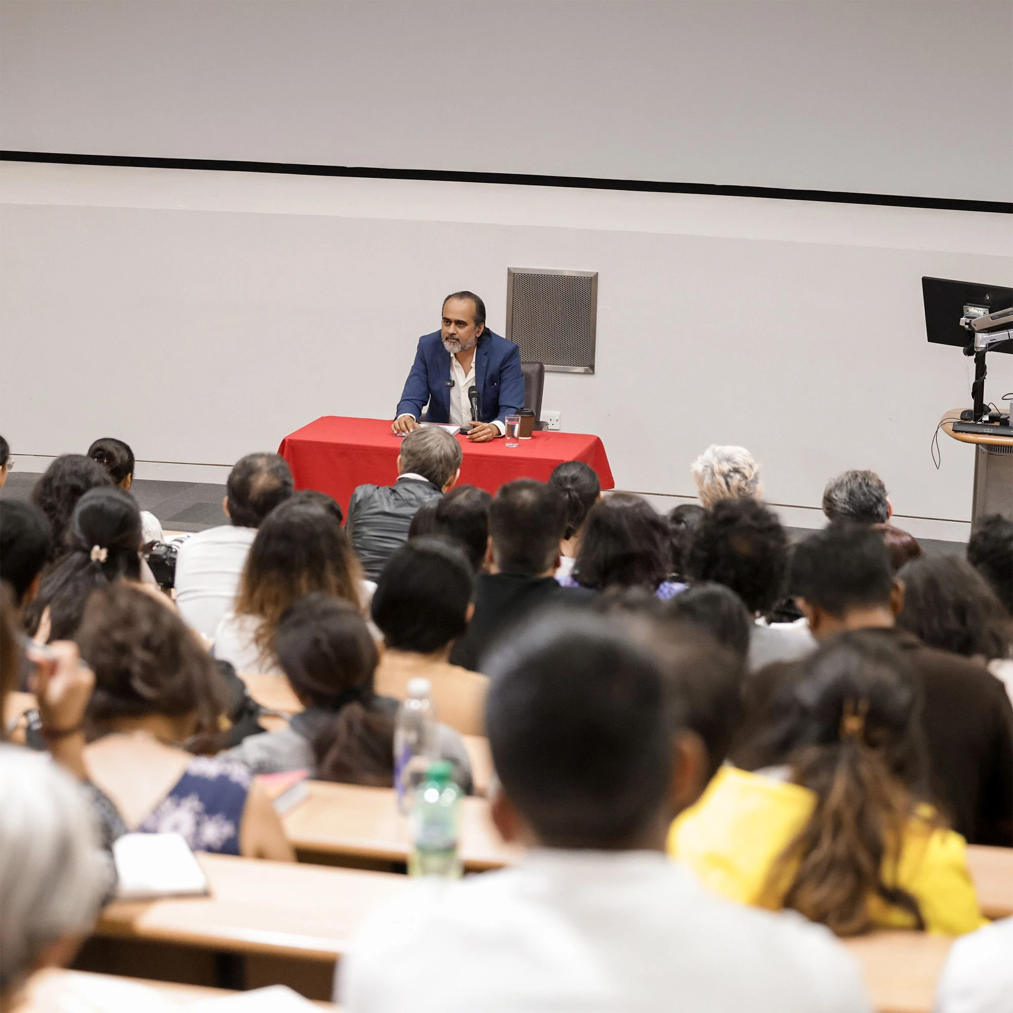 London Public Session — photo 26