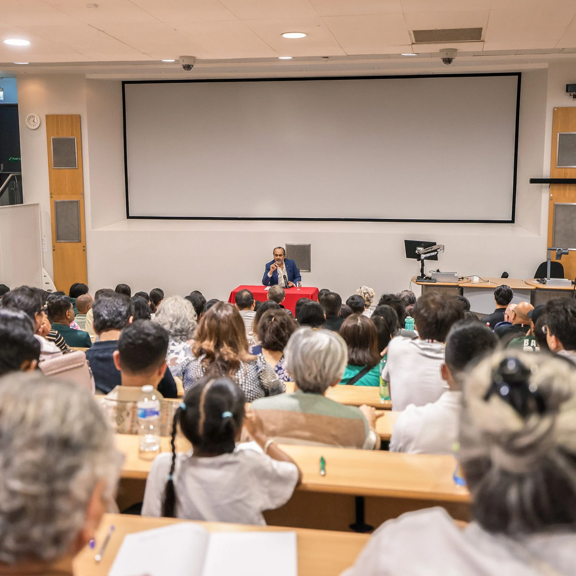 London Public Session — photo 29