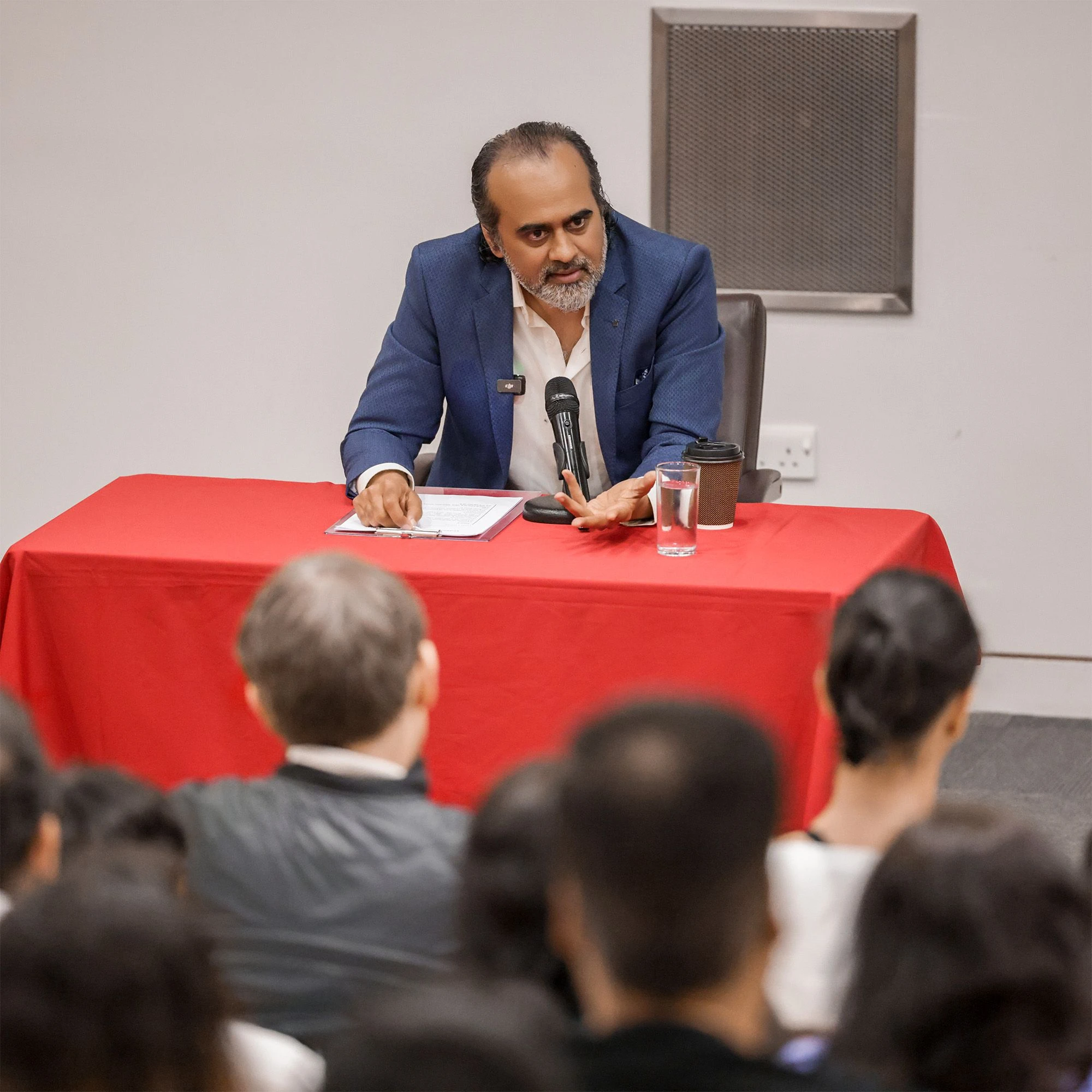 London Public Session — photo 6