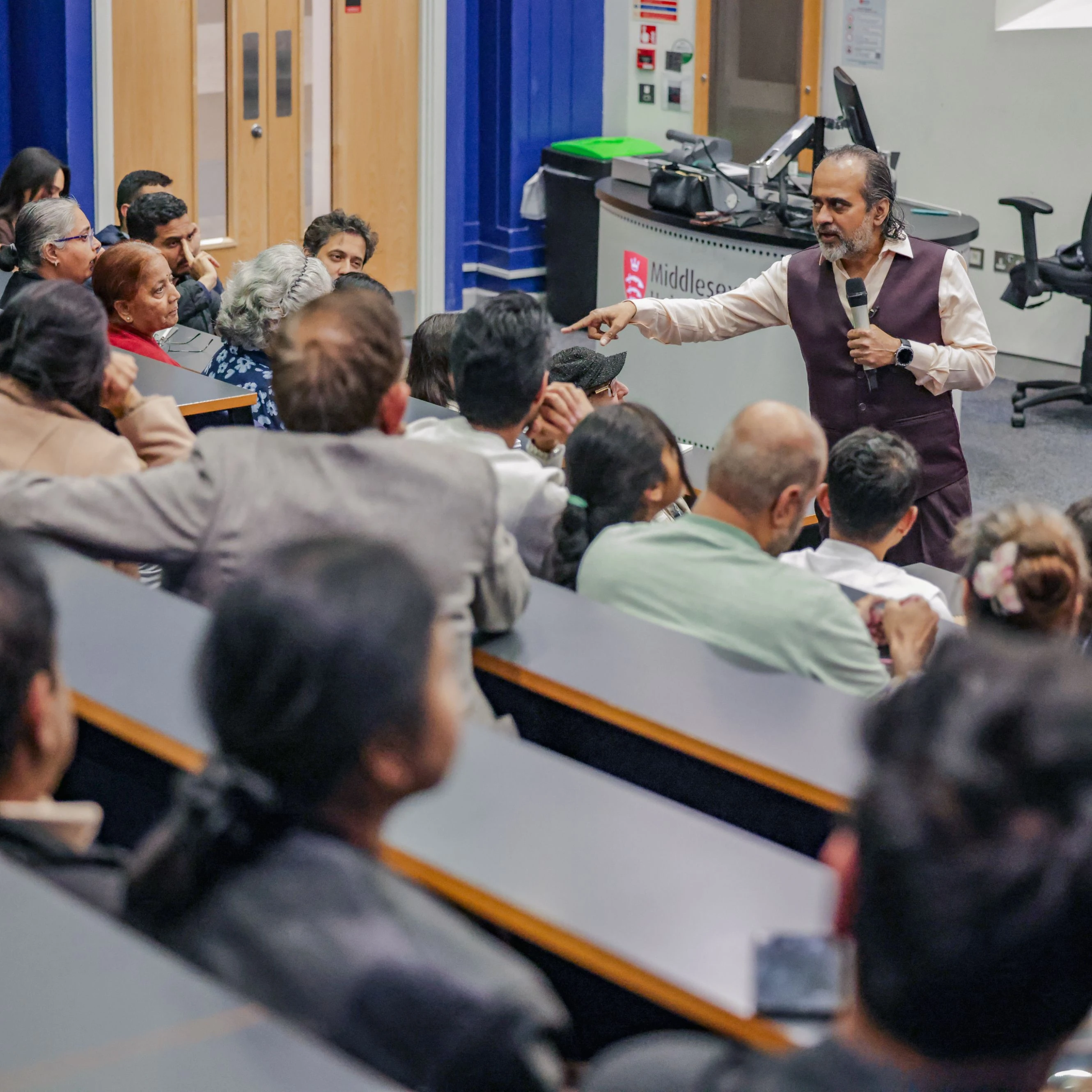 London Public Session — photo 10
