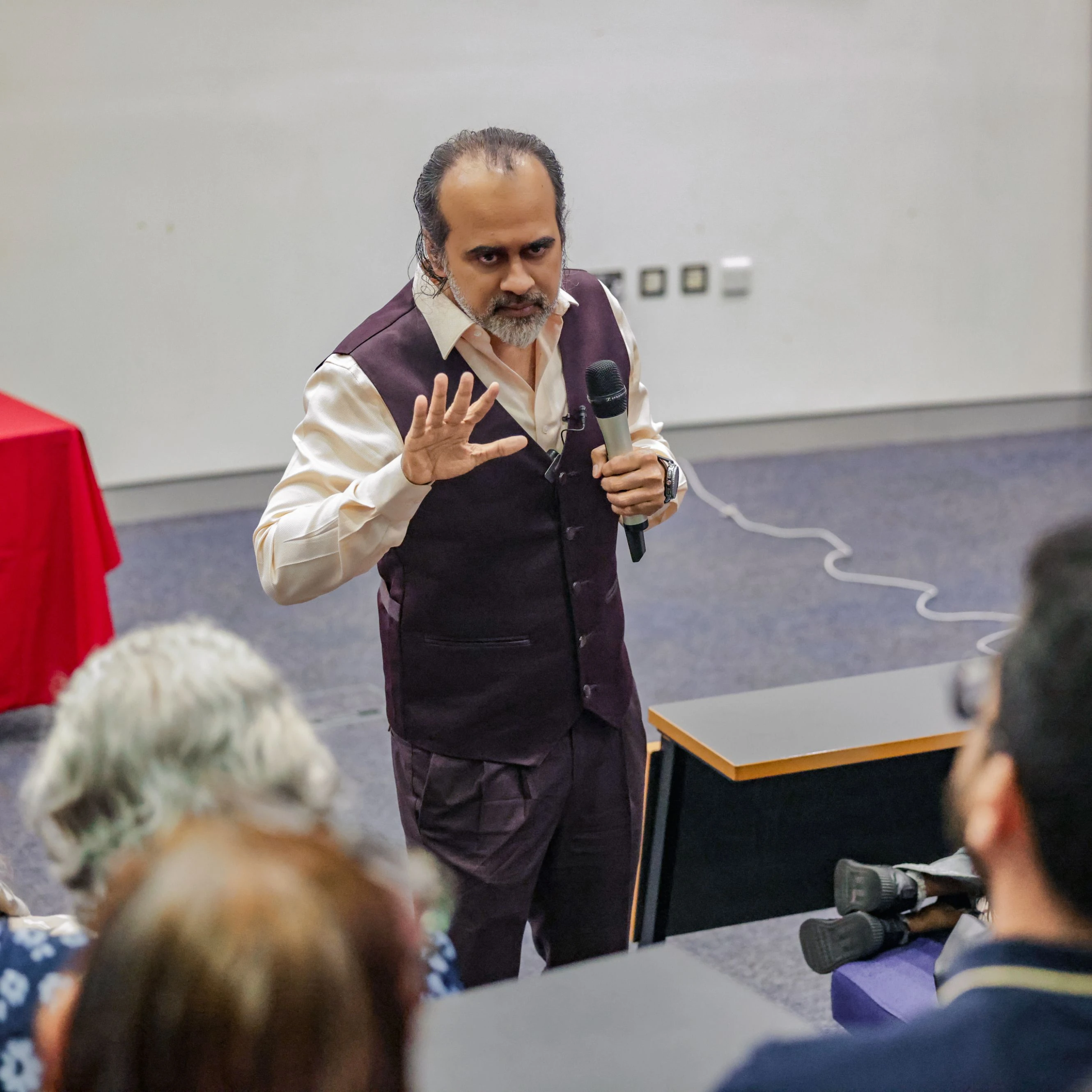 London Public Session — photo 5