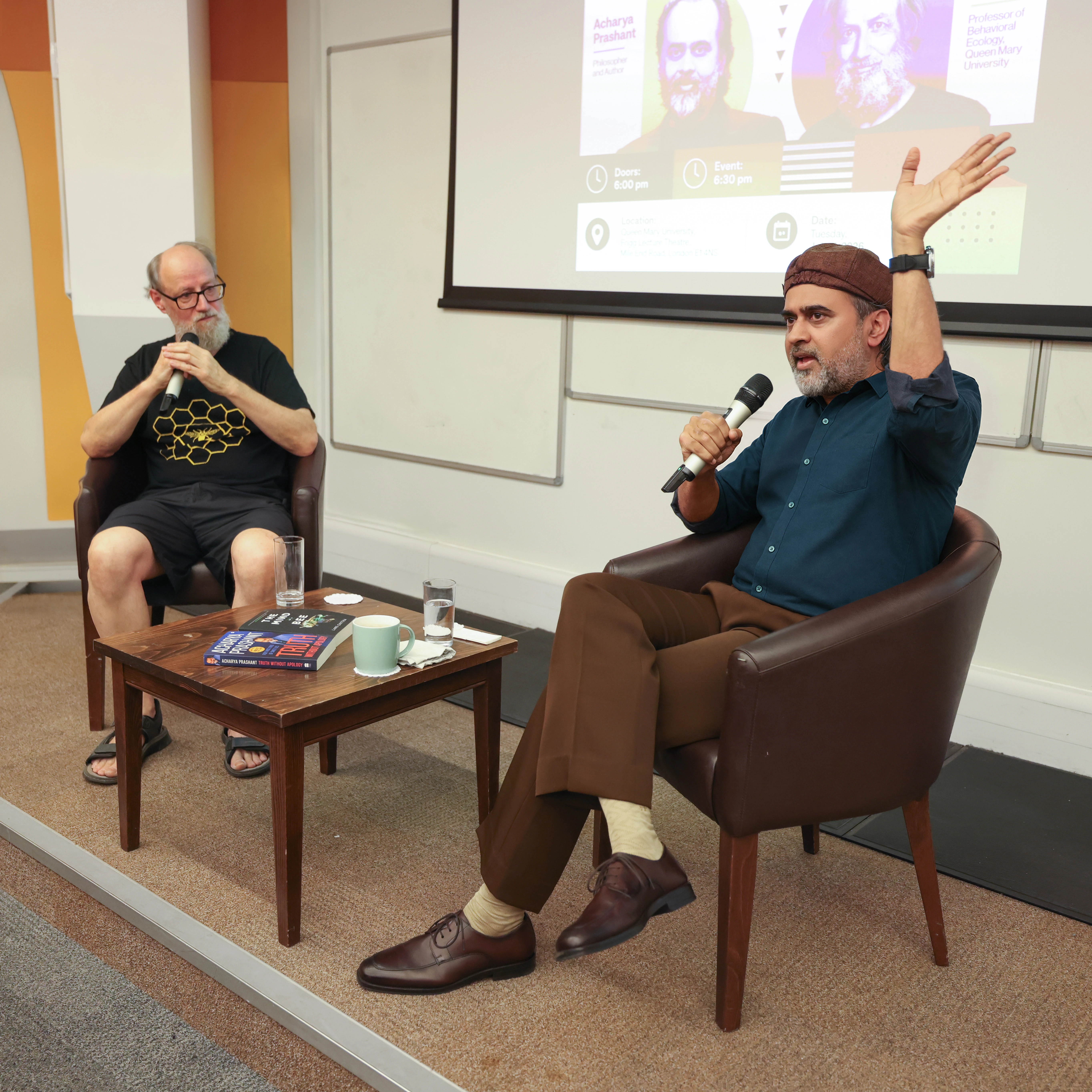 Dialogue with Prof. Lars Chittka, FRS - Queen Mary University of London — photo 12