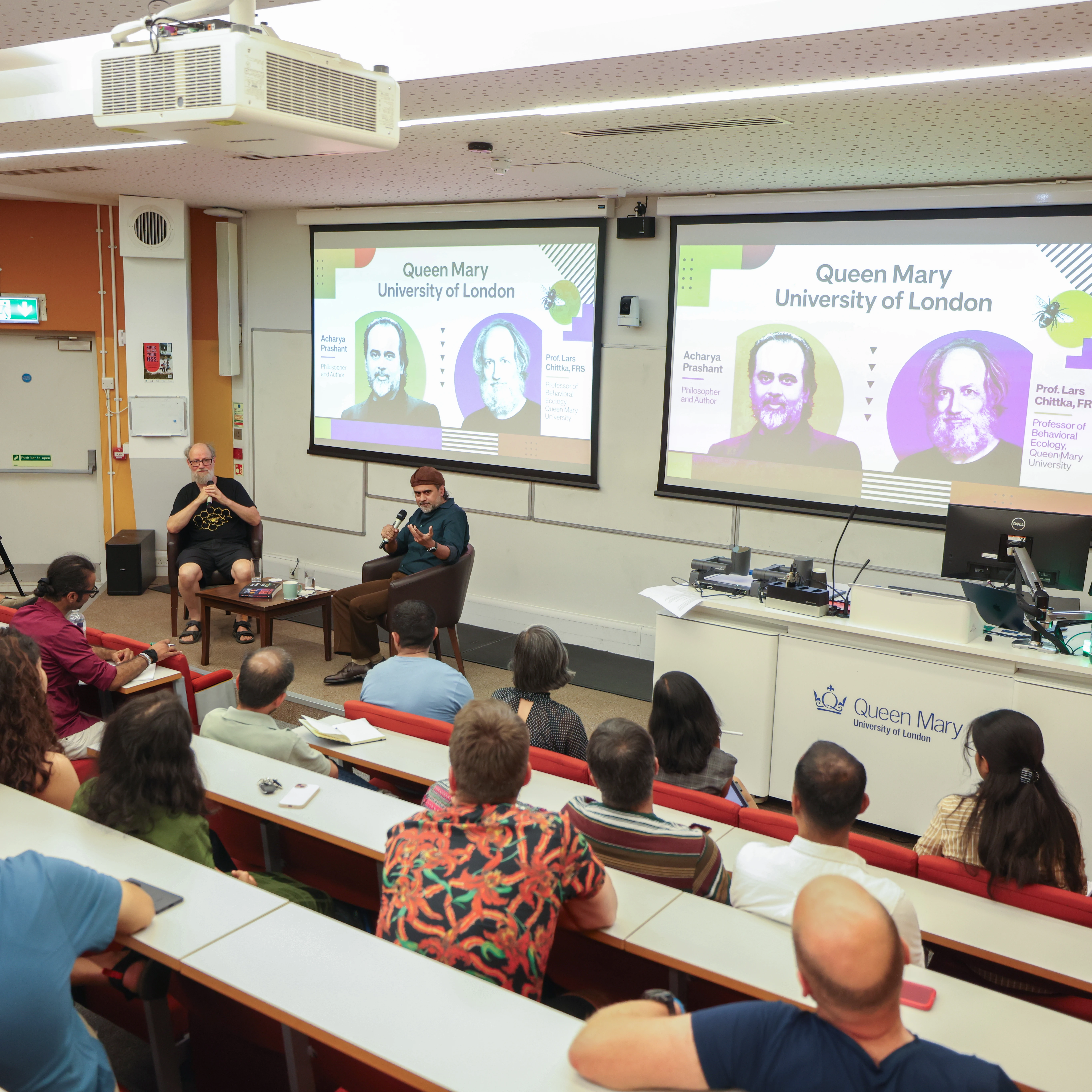 Dialogue with Prof. Lars Chittka, FRS - Queen Mary University of London — photo 15