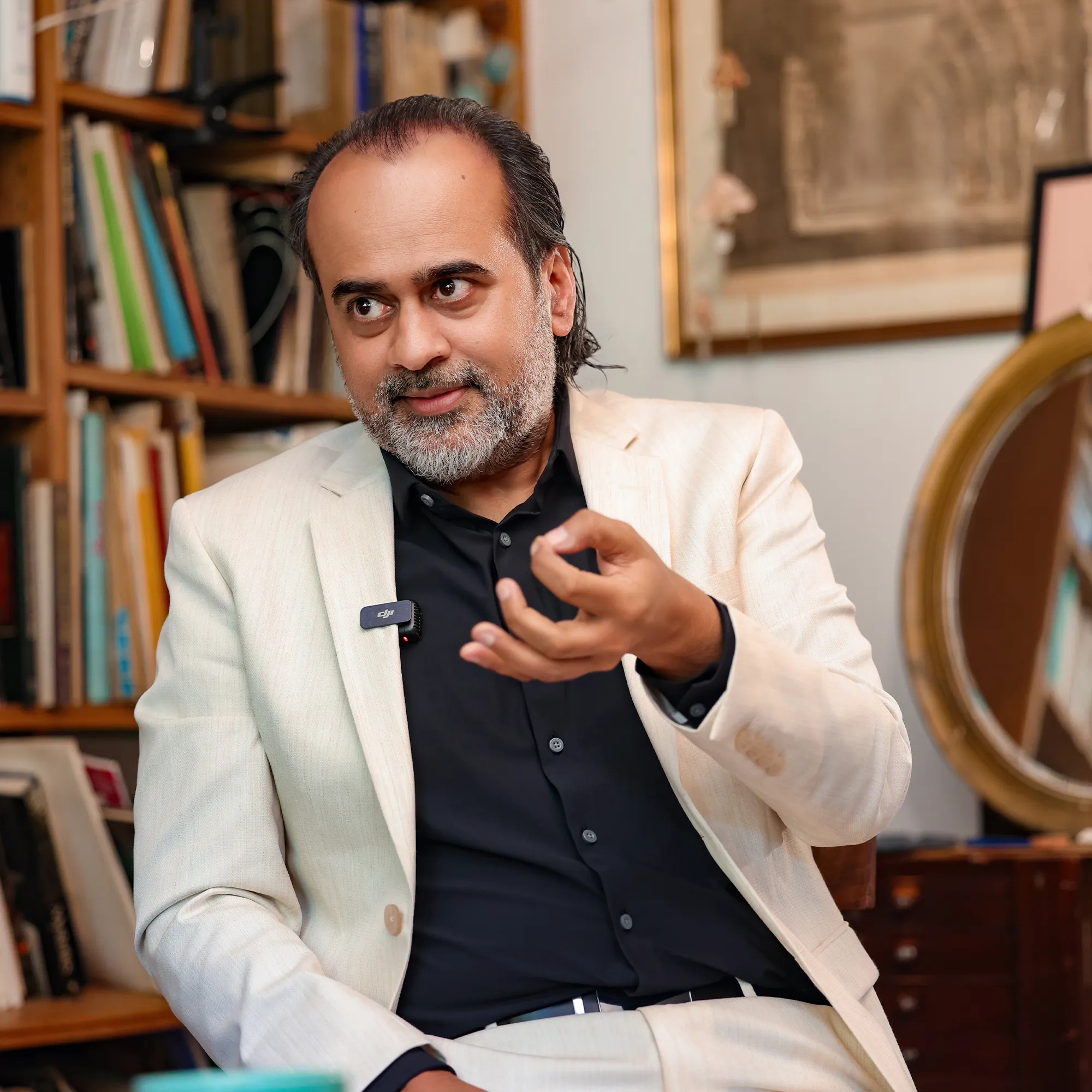 A Rare Dialogue Between Acharya Prashant and Dr. Rupert Sheldrake in London — photo 8
